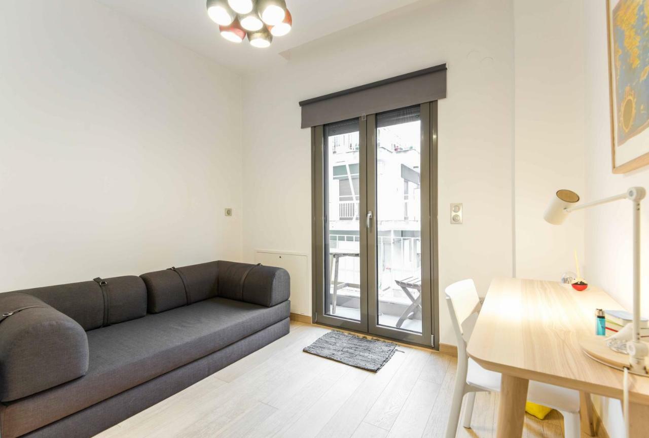 Stylish 3-Bedroom Apartment & Terrace テッサロニキ エクステリア 写真