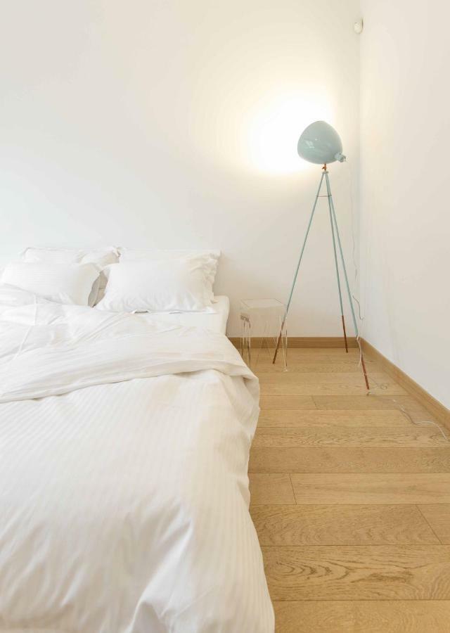 Stylish 3-Bedroom Apartment & Terrace テッサロニキ エクステリア 写真