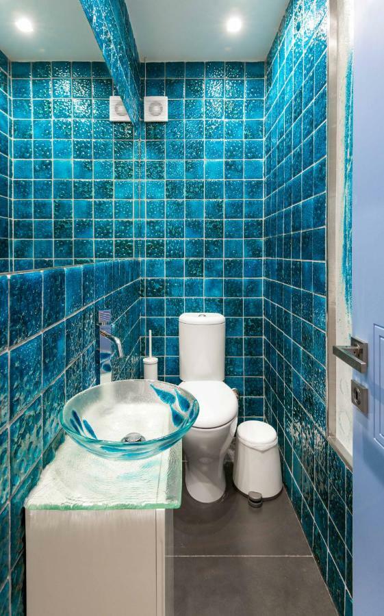 Stylish 3-Bedroom Apartment & Terrace テッサロニキ エクステリア 写真